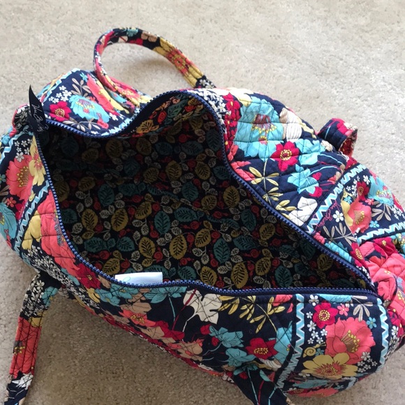 ❌SOLD❌Vera Bradley Happy Snails - Picture 2 of 3